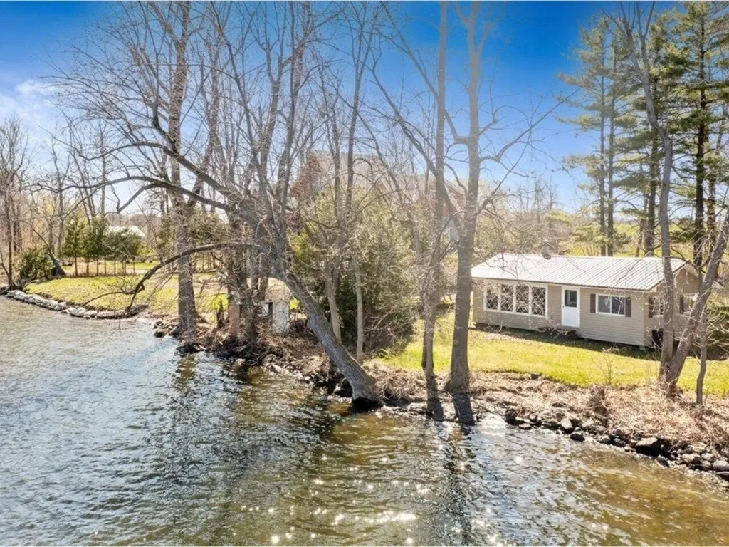 105 Bourdeau Lane S Alburgh VT 05440