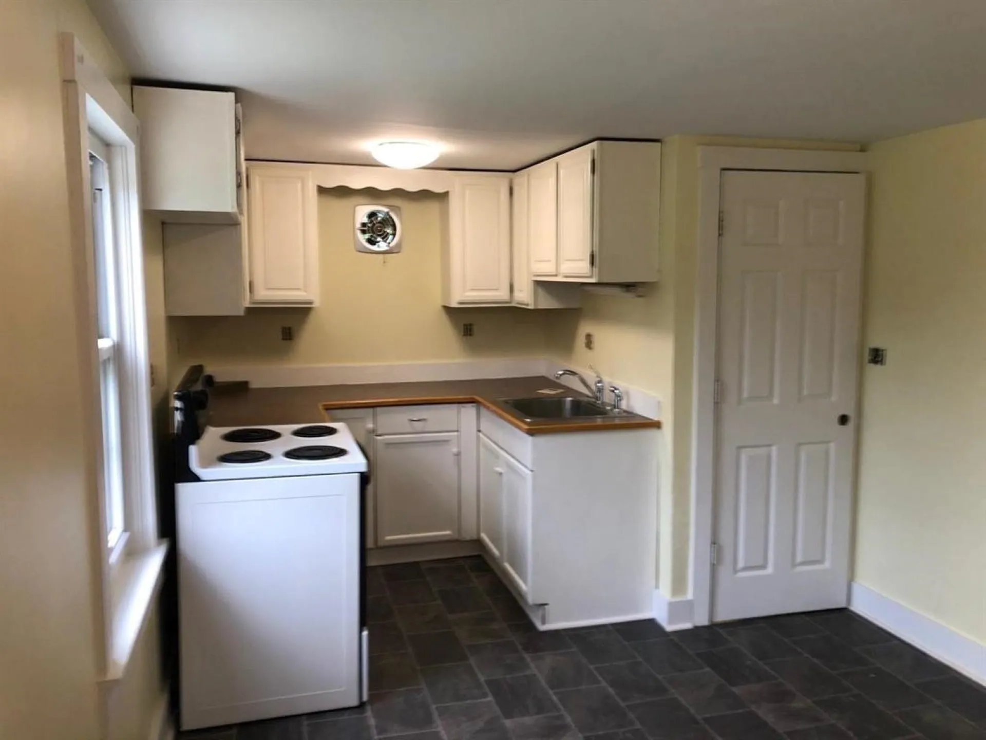 27 Ashuelot Street Winchester NH 03470
