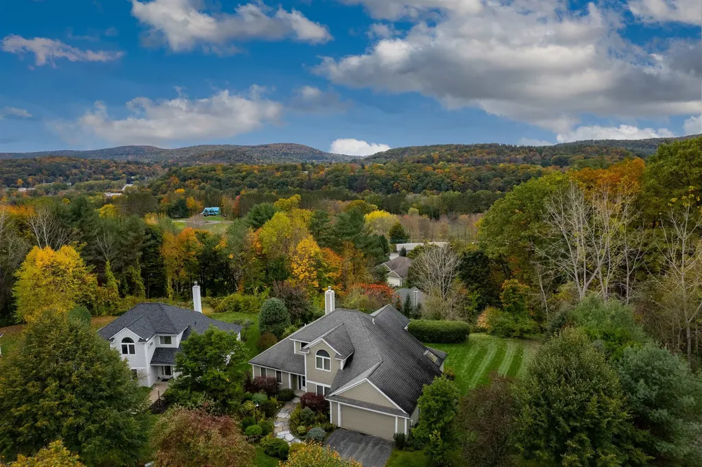 81 Apple Blossom Drive Lebanon NH 03784