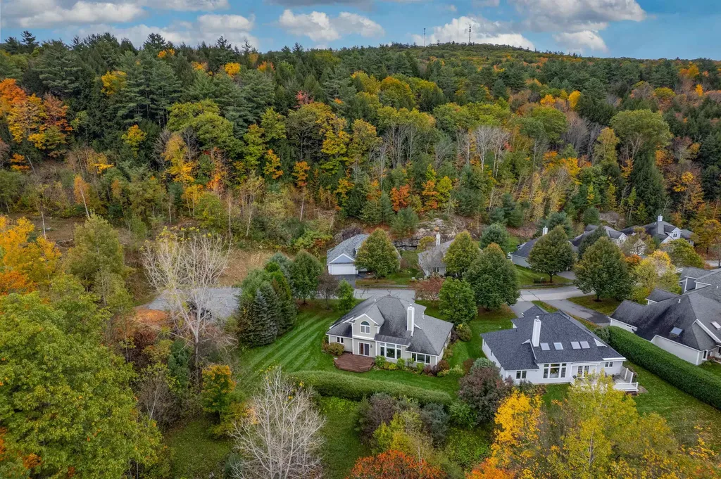 81 Apple Blossom Drive Lebanon NH 03784