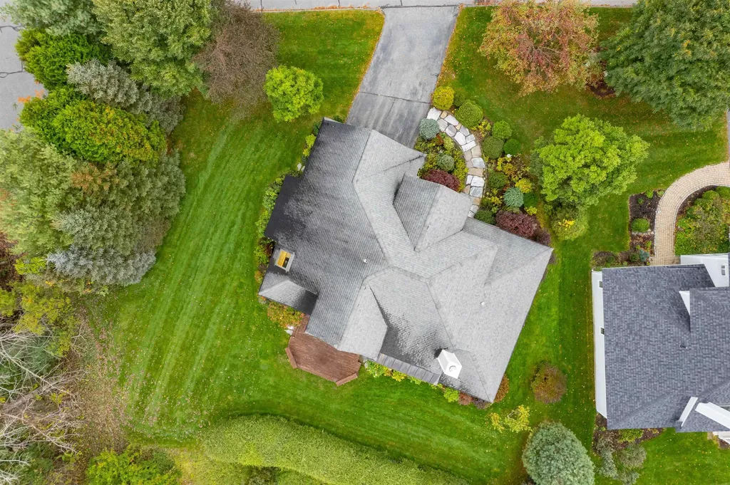 81 Apple Blossom Drive Lebanon NH 03784
