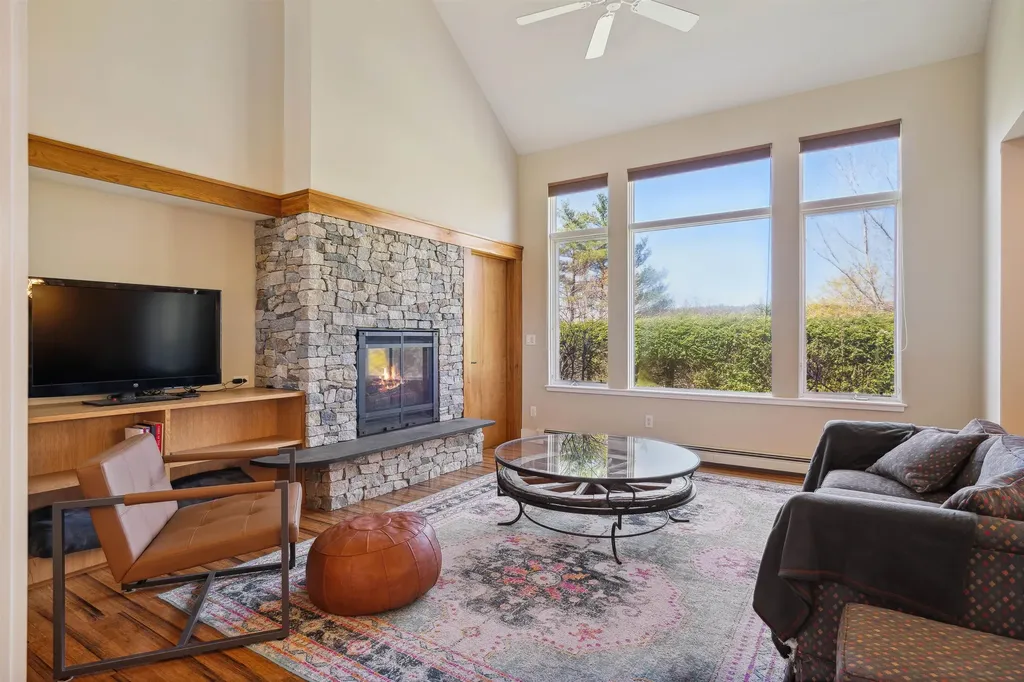 81 Apple Blossom Drive Lebanon NH 03784