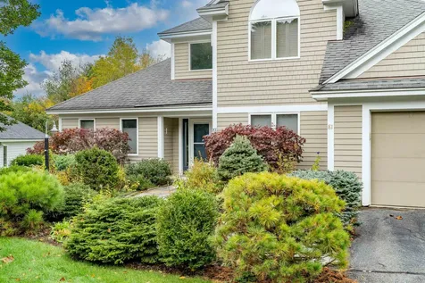81 Apple Blossom Drive Lebanon NH 03784