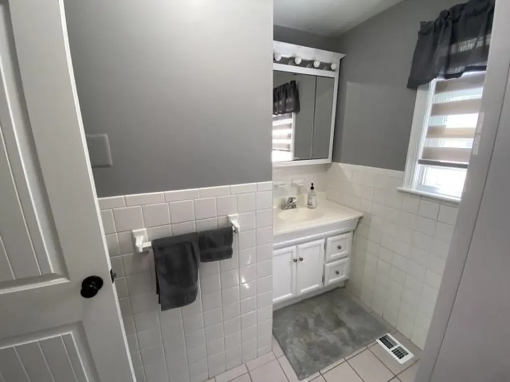 11 Bedard Avenue Derry NH 03038