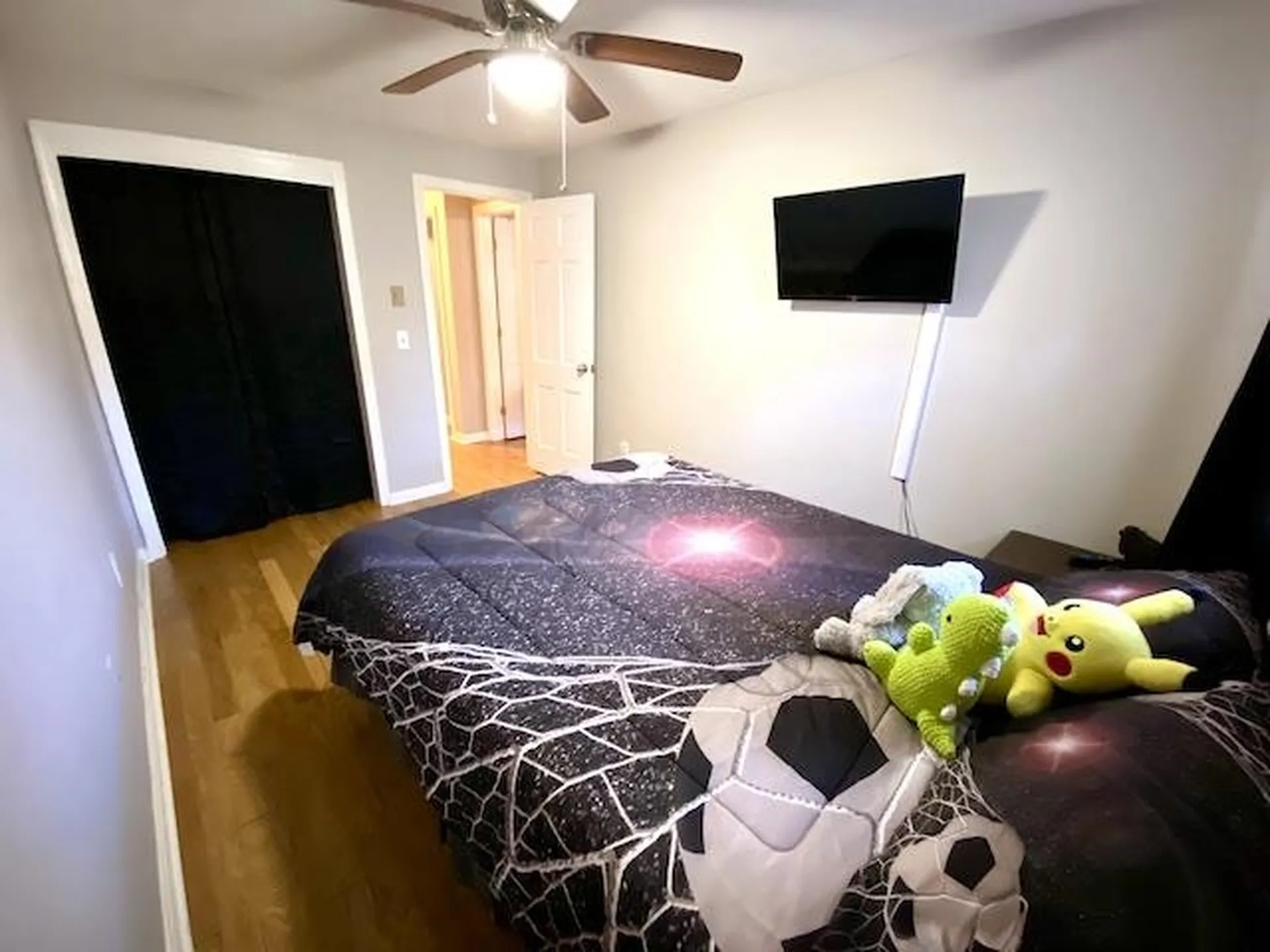 11 Bedard Avenue Derry NH 03038