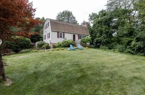 11 Bedard Avenue Derry NH 03038