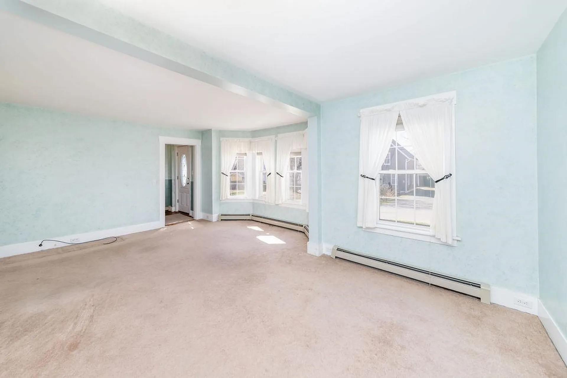 65 Hawthorn Street Hartford VT 05088