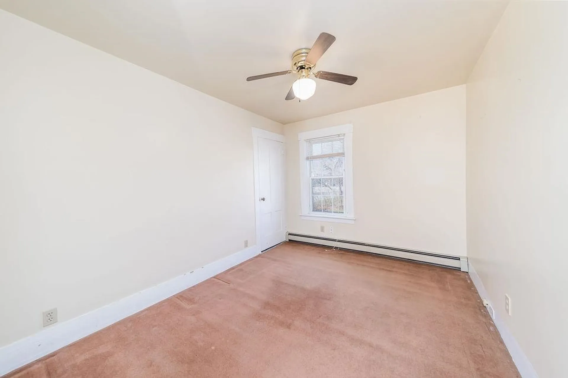 65 Hawthorn Street Hartford VT 05088