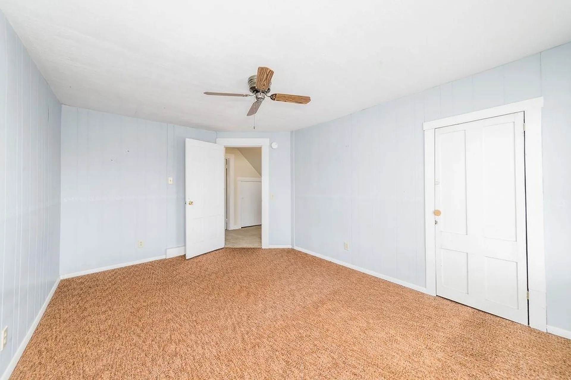 65 Hawthorn Street Hartford VT 05088