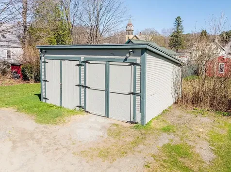 65 Hawthorn Street Hartford VT 05088