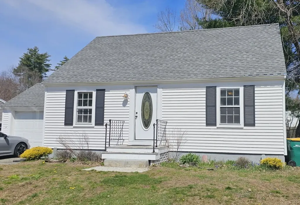 19 Lyons Street Rochester NH 03867