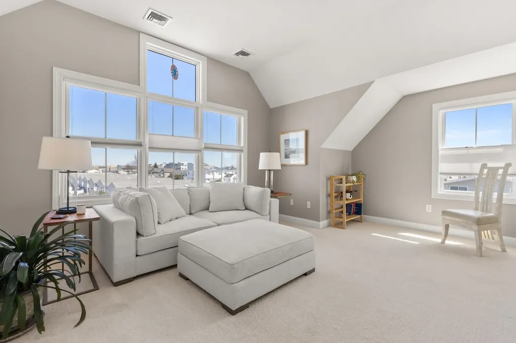 9 Duston Avenue Hampton NH 03842