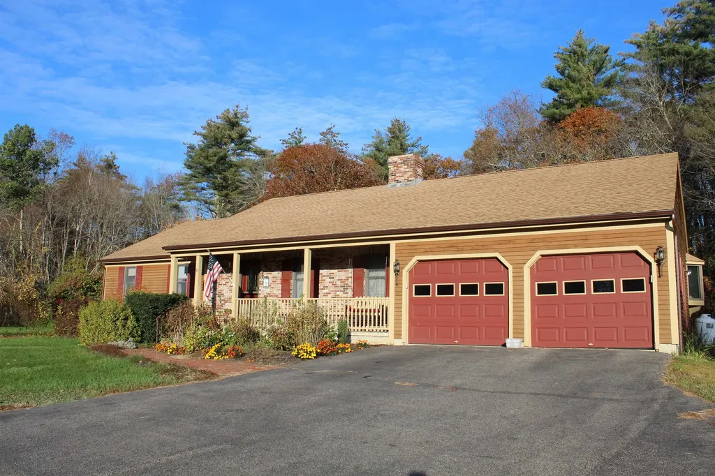 6 Furber Drive Lee NH 03861