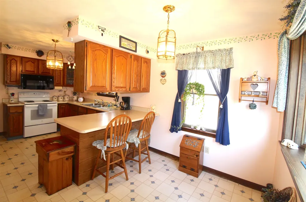6 Furber Drive Lee NH 03861