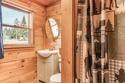 6 Motel Drive Pittsburg NH 03592