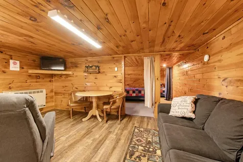 6 Motel Drive Pittsburg NH 03592