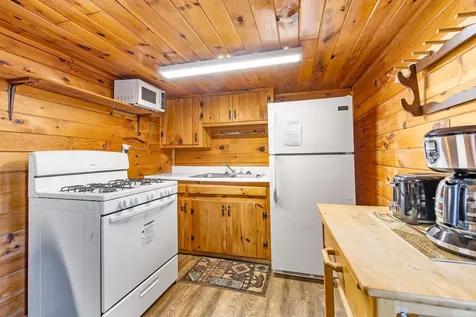 6 Motel Drive Pittsburg NH 03592