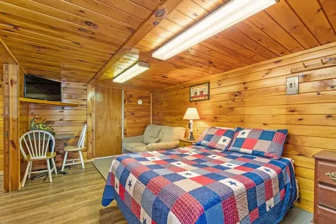 6 Motel Drive Pittsburg NH 03592