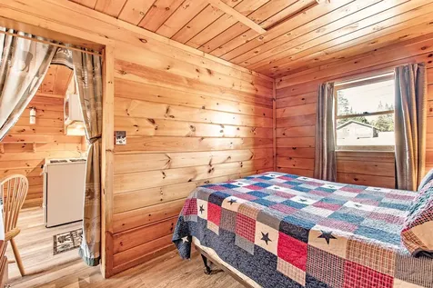 6 Motel Drive Pittsburg NH 03592