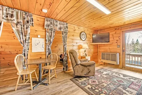 6 Motel Drive Pittsburg NH 03592