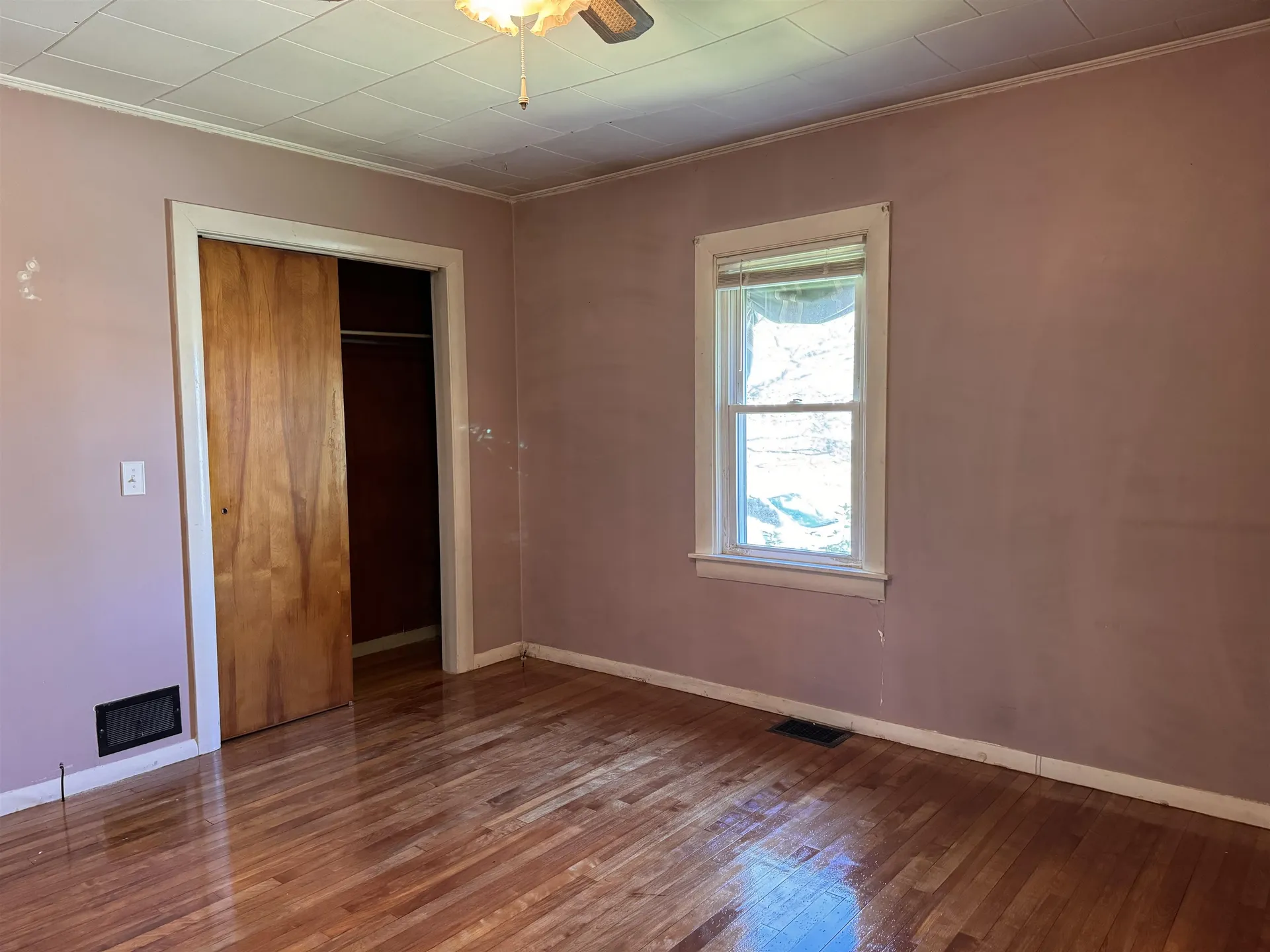 20 Leslie Avenue Claremont NH 03743