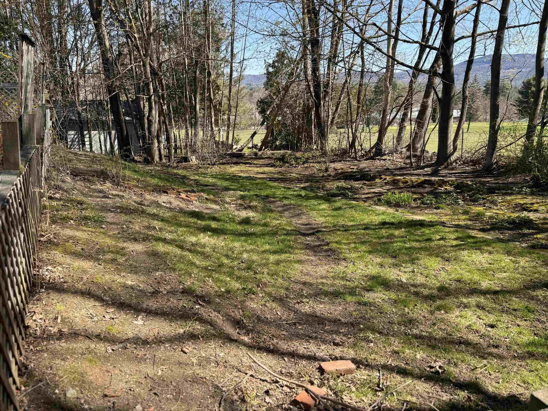 20 Leslie Avenue Claremont NH 03743