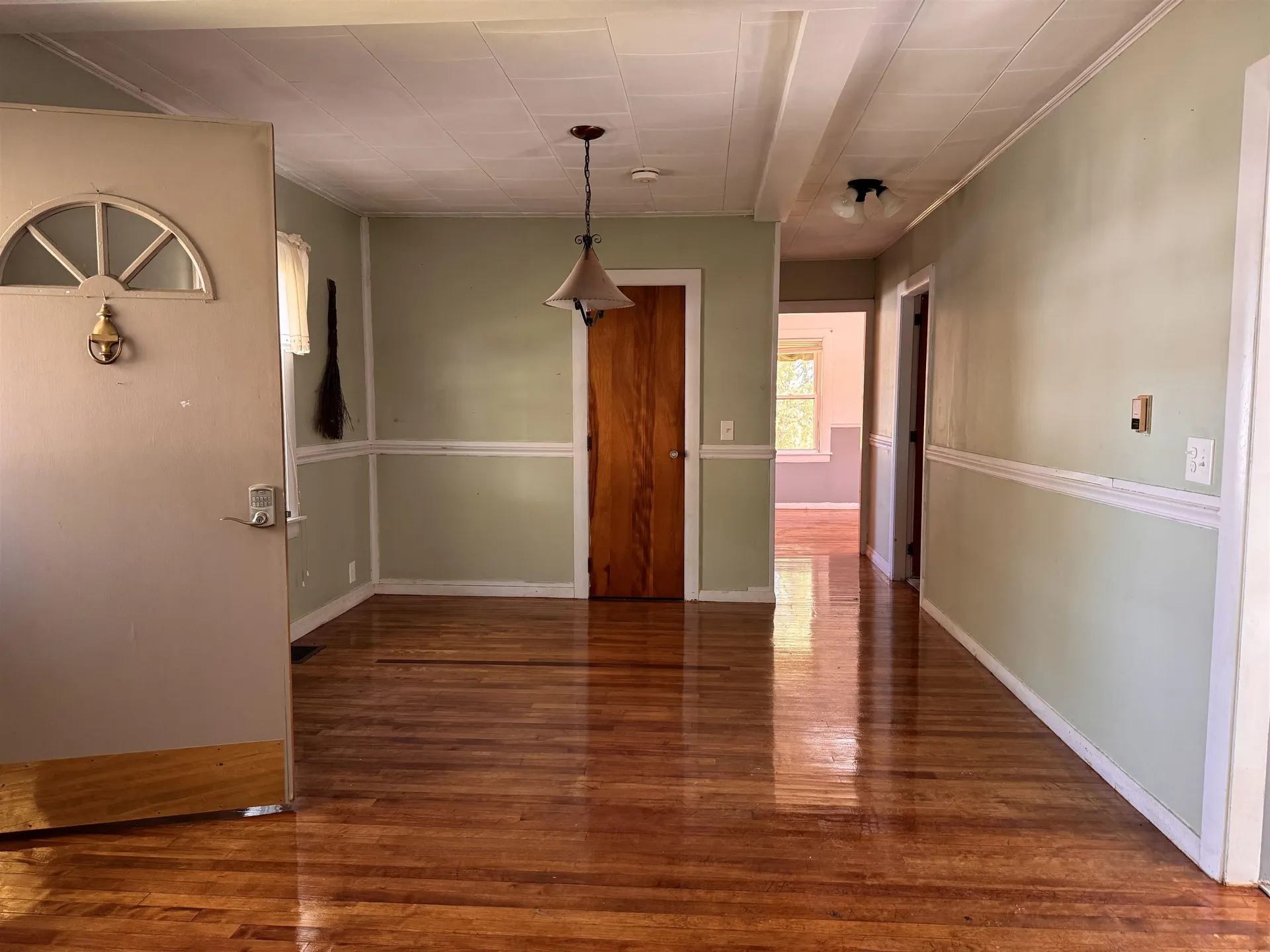 20 Leslie Avenue Claremont NH 03743