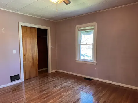 20 Leslie Avenue Claremont NH 03743