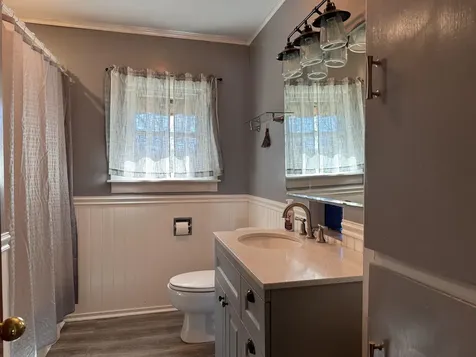20 Leslie Avenue Claremont NH 03743