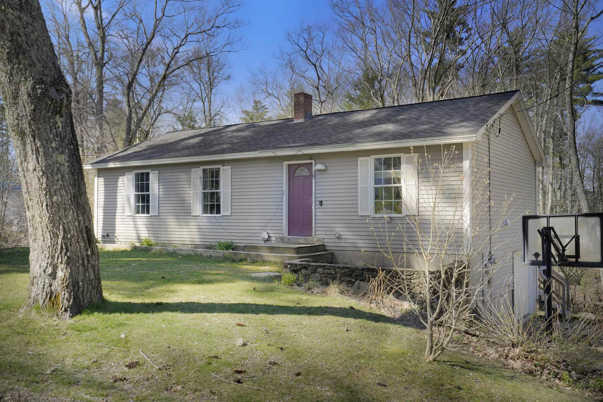 29 Pine Street Northwood NH 03261