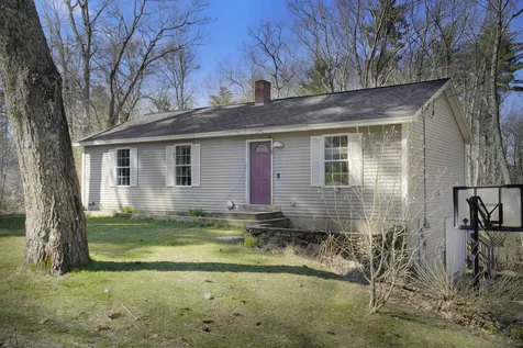 29 Pine Street Northwood NH 03261