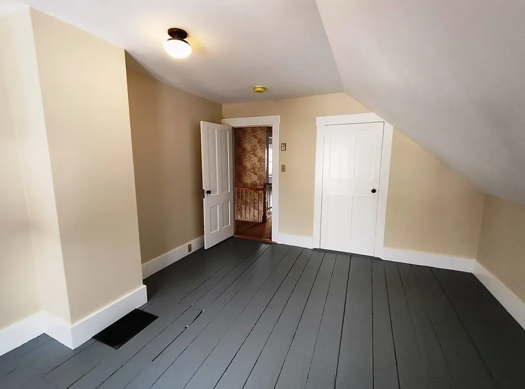 399 Main Street Rumney NH 03266