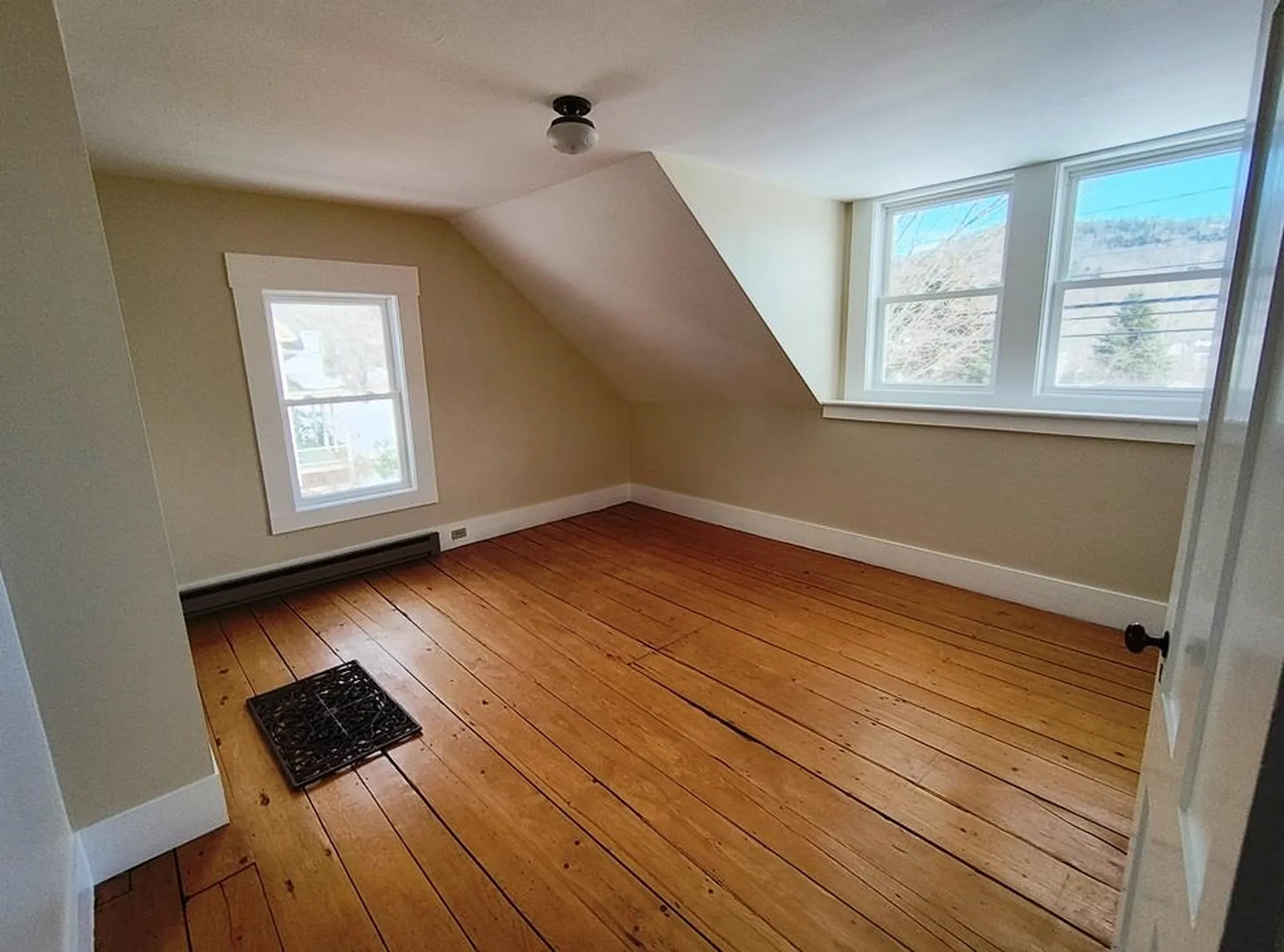 399 Main Street Rumney NH 03266