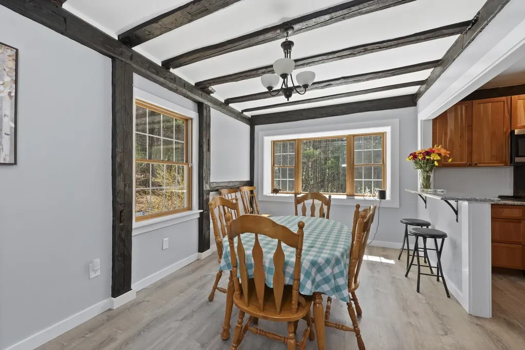 306 Berry Road Alexandria NH 03222