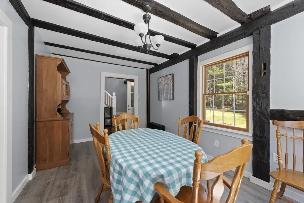 306 Berry Road Alexandria NH 03222