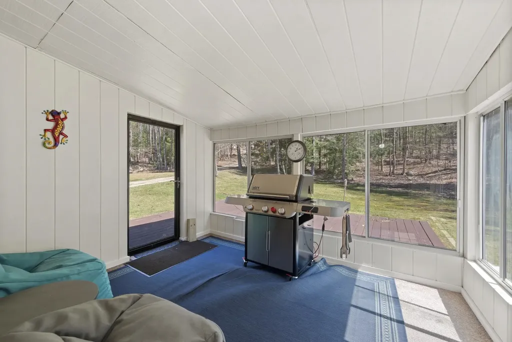 306 Berry Road Alexandria NH 03222