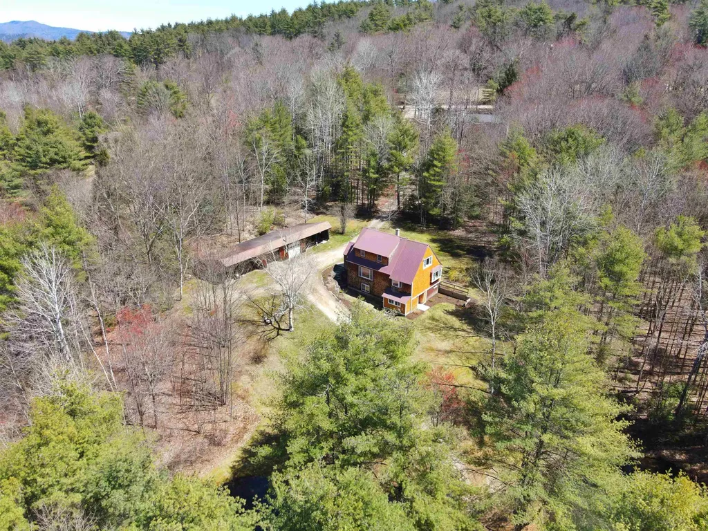 306 Berry Road Alexandria NH 03222