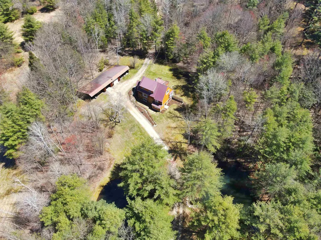 306 Berry Road Alexandria NH 03222