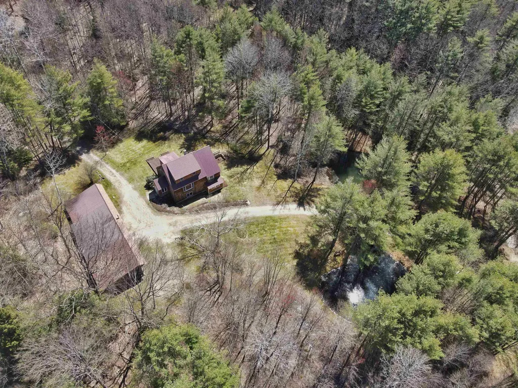 306 Berry Road Alexandria NH 03222