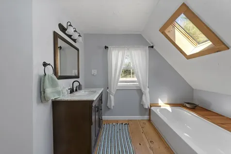 306 Berry Road Alexandria NH 03222
