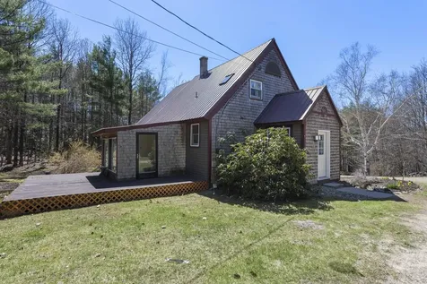306 Berry Road Alexandria NH 03222