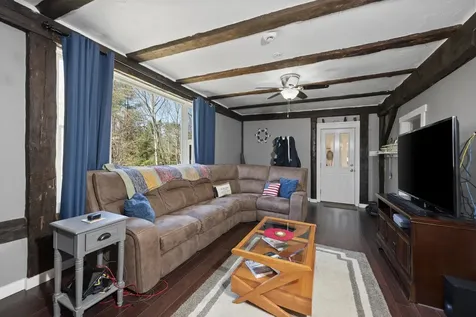 306 Berry Road Alexandria NH 03222