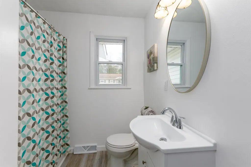 76 Hardy Avenue Burlington VT 05408