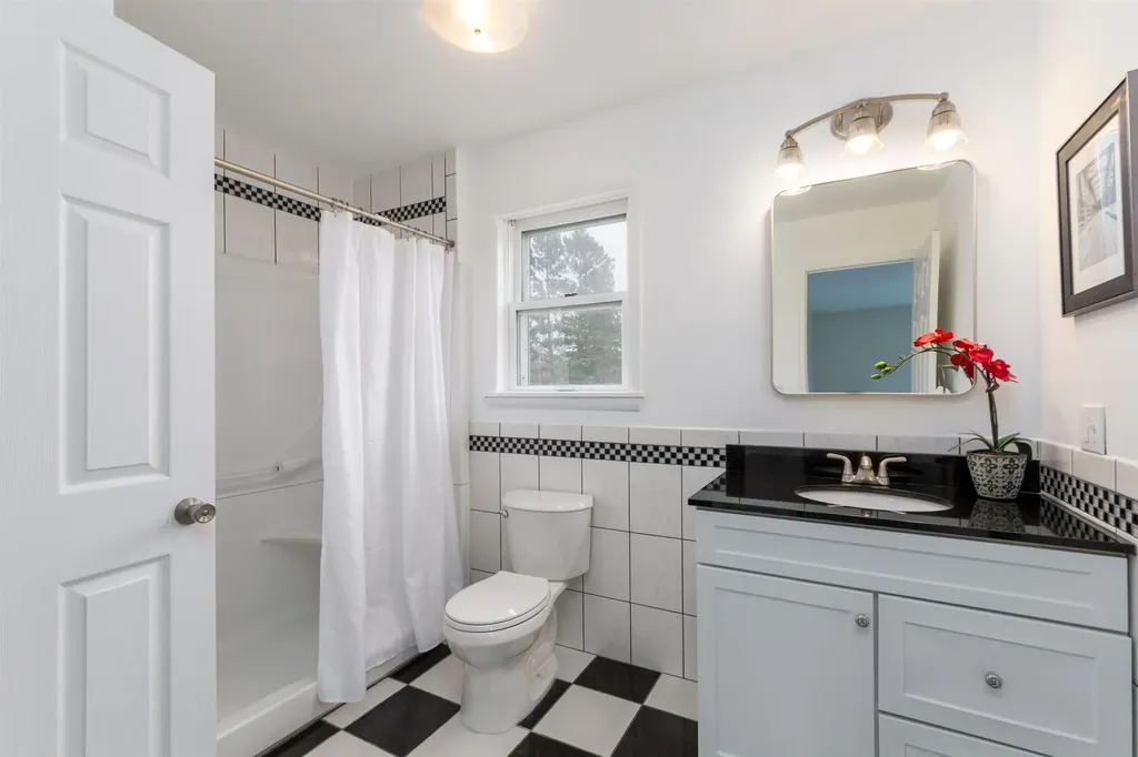 76 Hardy Avenue Burlington VT 05408