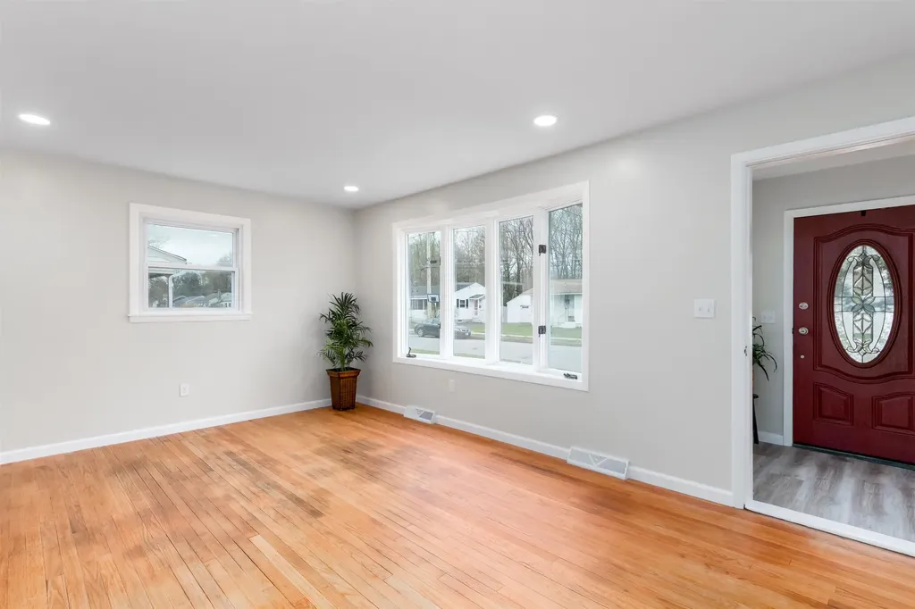76 Hardy Avenue Burlington VT 05408