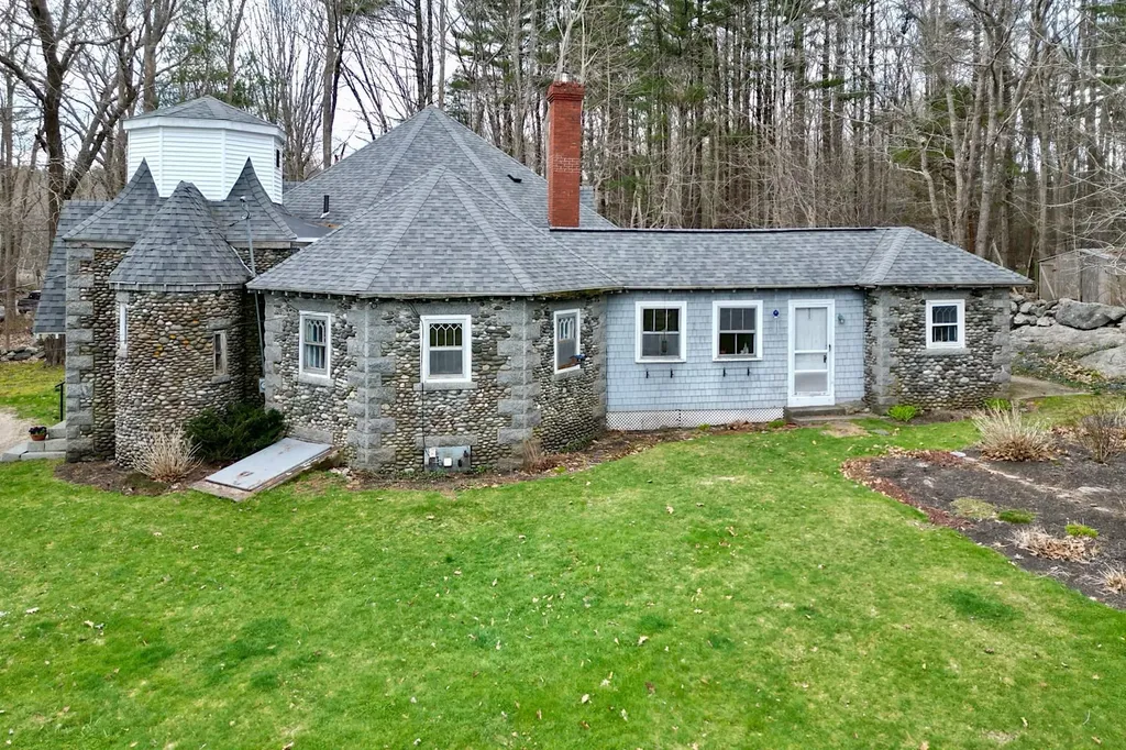 281 Brackett Road Rye NH 03870