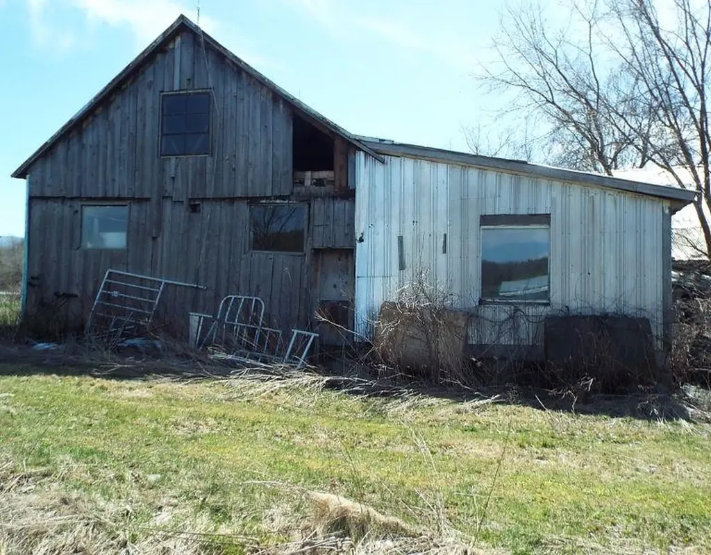 10969 Route 105 Enosburg VT 05450