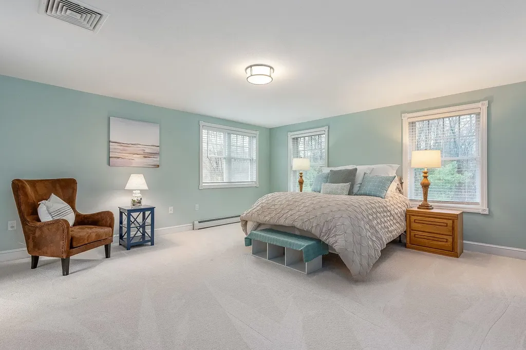 7 Nielson Road Nottingham NH 03290