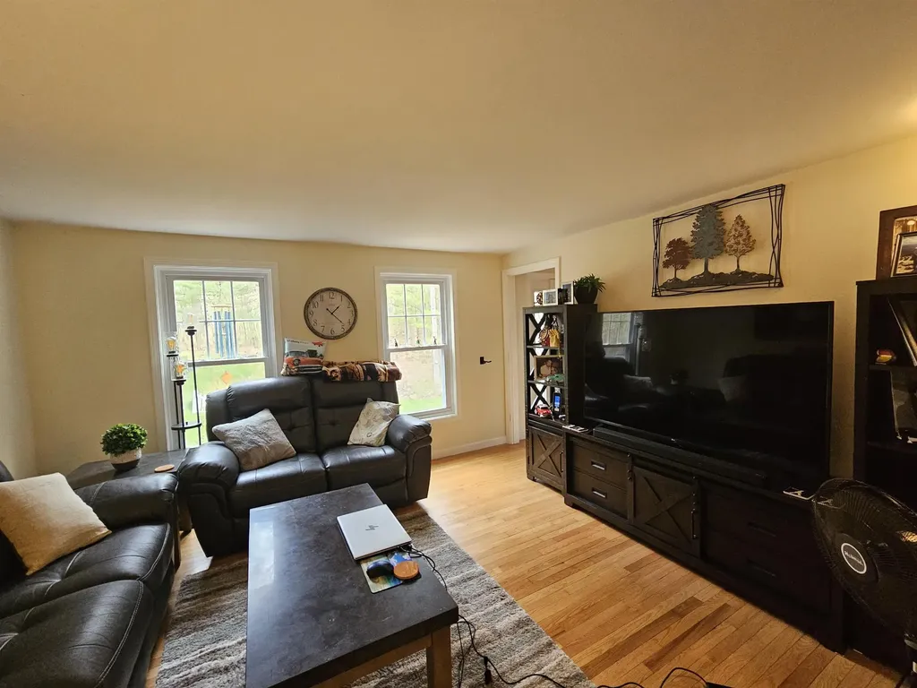 68 Naticook Road Merrimack NH 03054