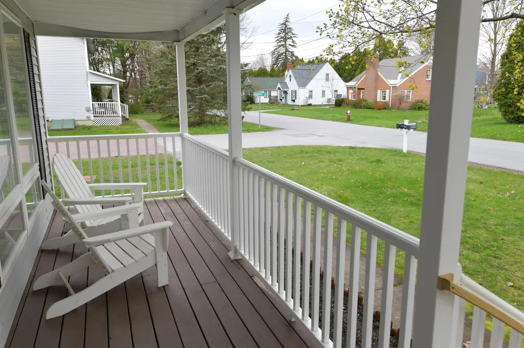 2 Appletree Lane Essex Junction VT 05452